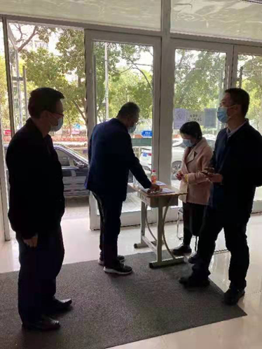 校长王宏宁检查职业技术学院疫情防控工作